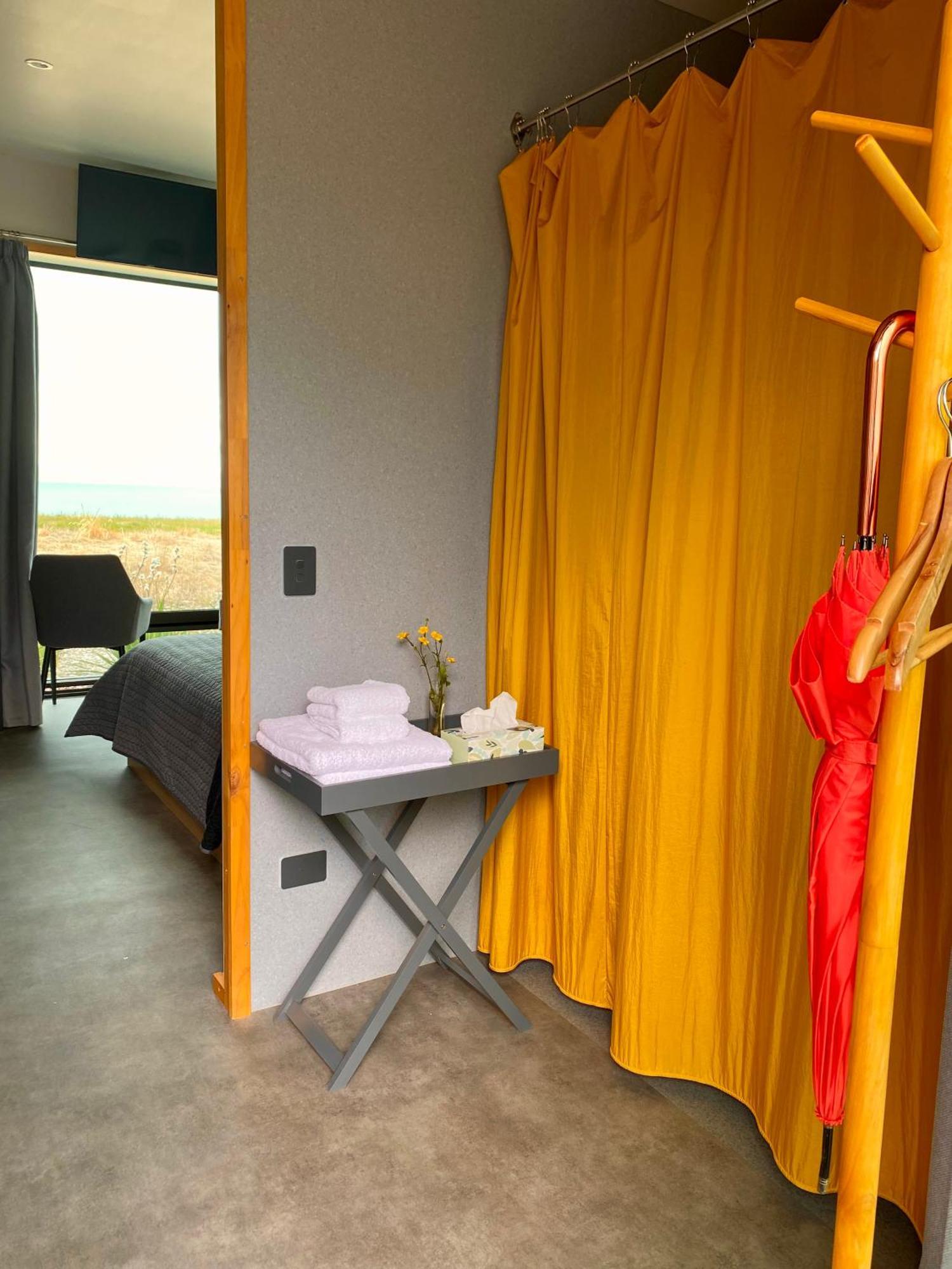 “The Cliffs” Humpridge View Motels Tuatapere Exterior foto